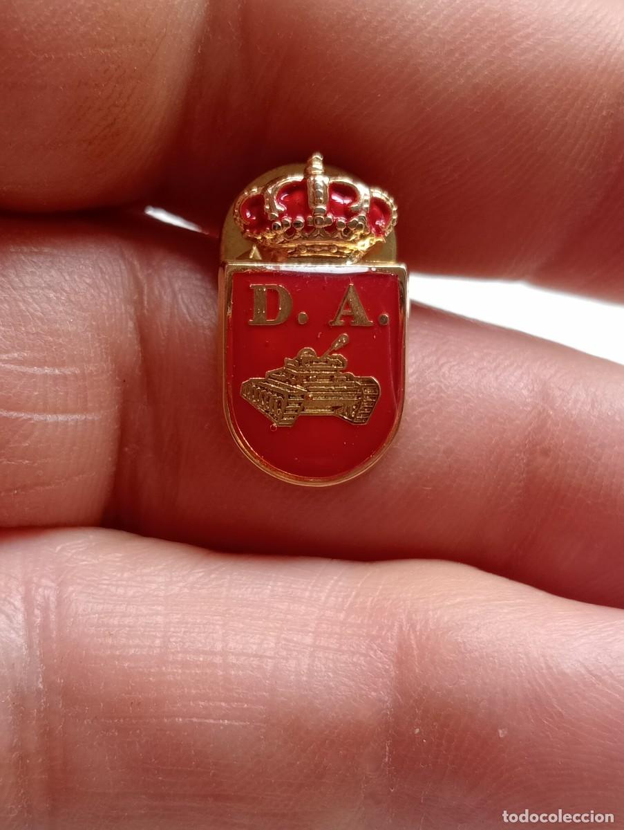 Militaria: PINS DIVISI&Oacute;N ACORAZADA BRUNETE CARROS TANQUES EJERCITO ESPA&Ntilde;OL, INSIGNIA MILITAR
