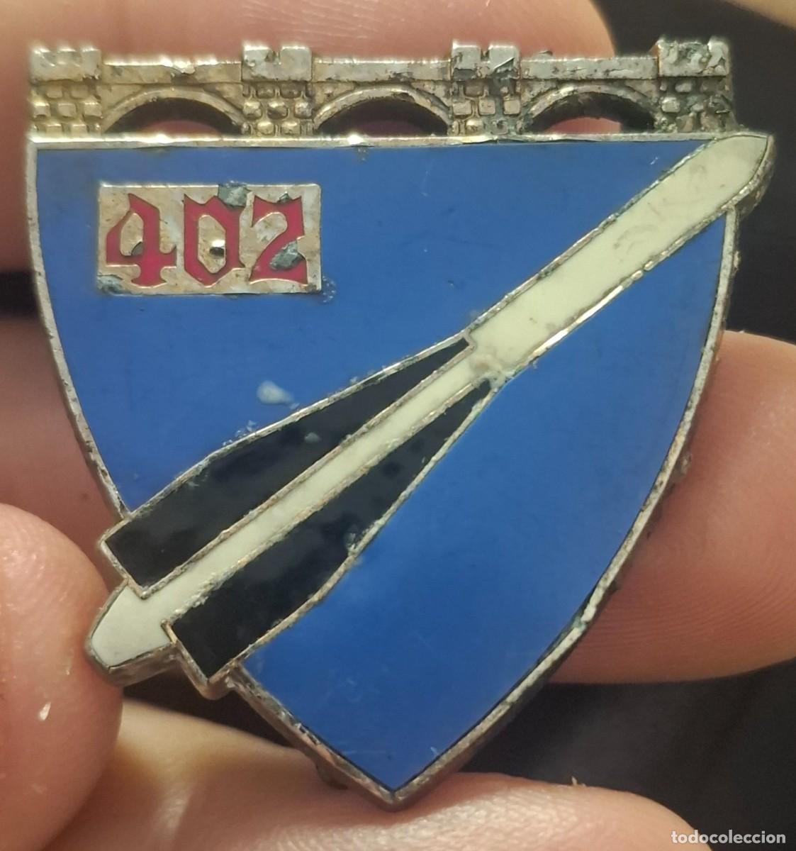 Militaria: Antigua insignia militar francesa de regimiento de Artiller&iacute;a Antia&eacute;rea