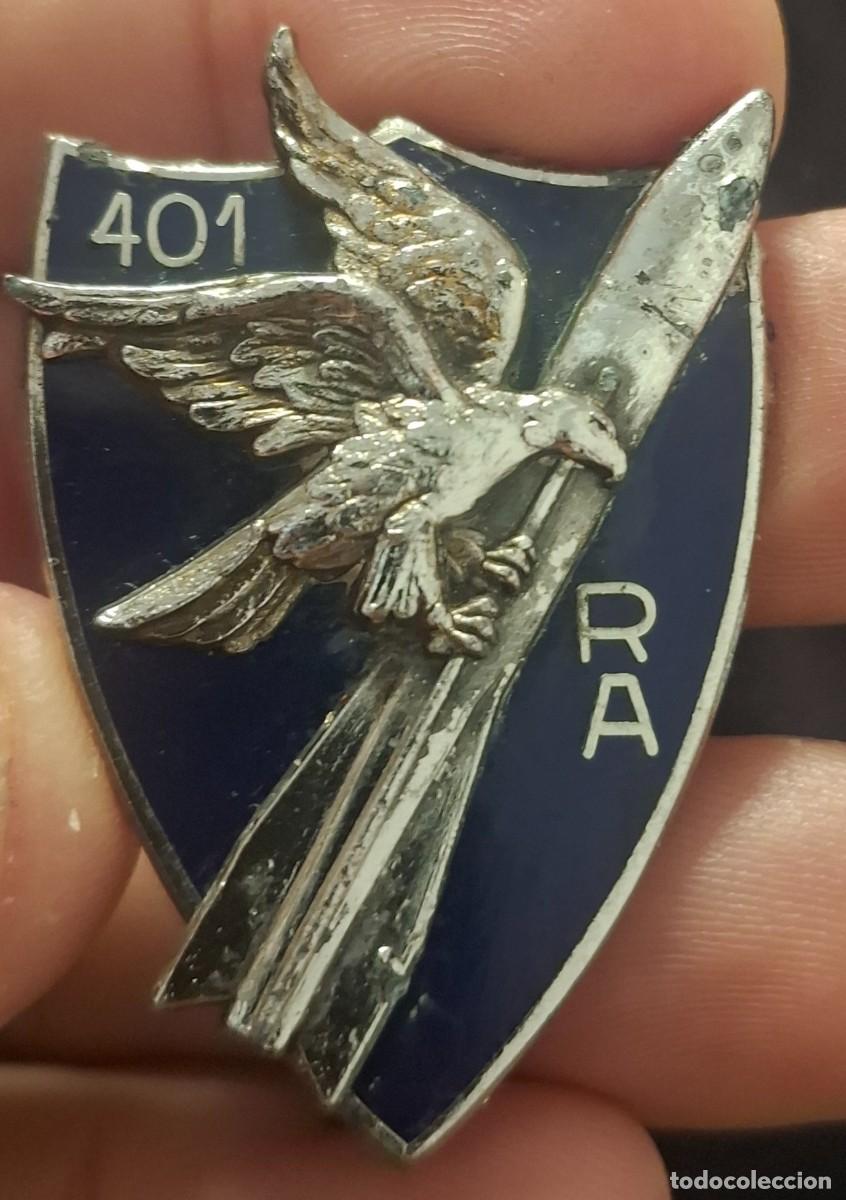 Militaria: Antigua insignia militar francesa del 401 Regimiento de Artiller&iacute;a Antia&eacute;rea ( 401 RA)