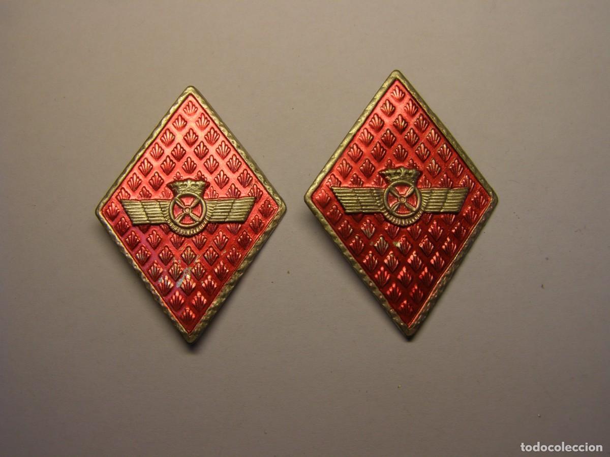 Militaria: Par de insignias rombos de aviaci&oacute;n militar espa&ntilde;ola, franquismo, a&ntilde;os 60-70.
