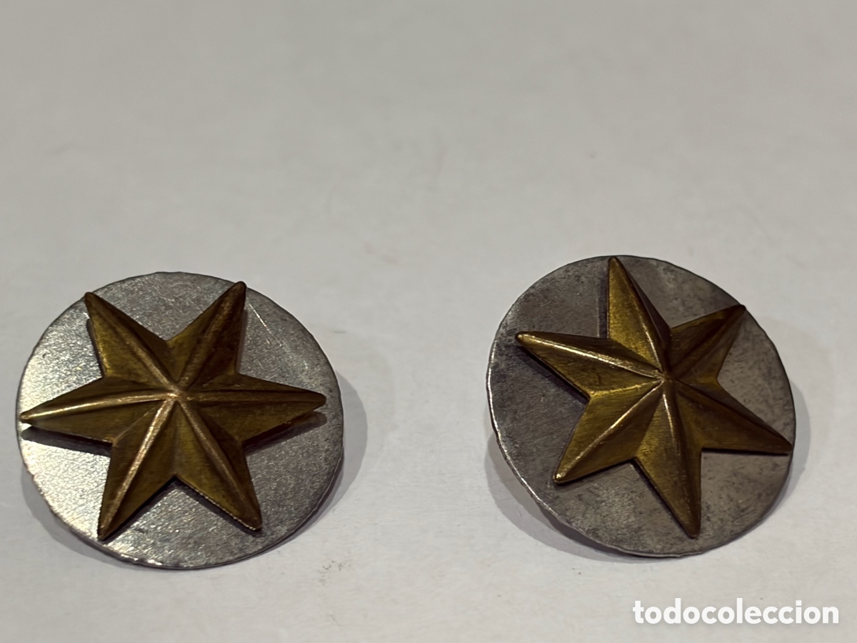 Militaria: Pareja de Estrellas de 6 puntas con tornillo de 1,5 cm