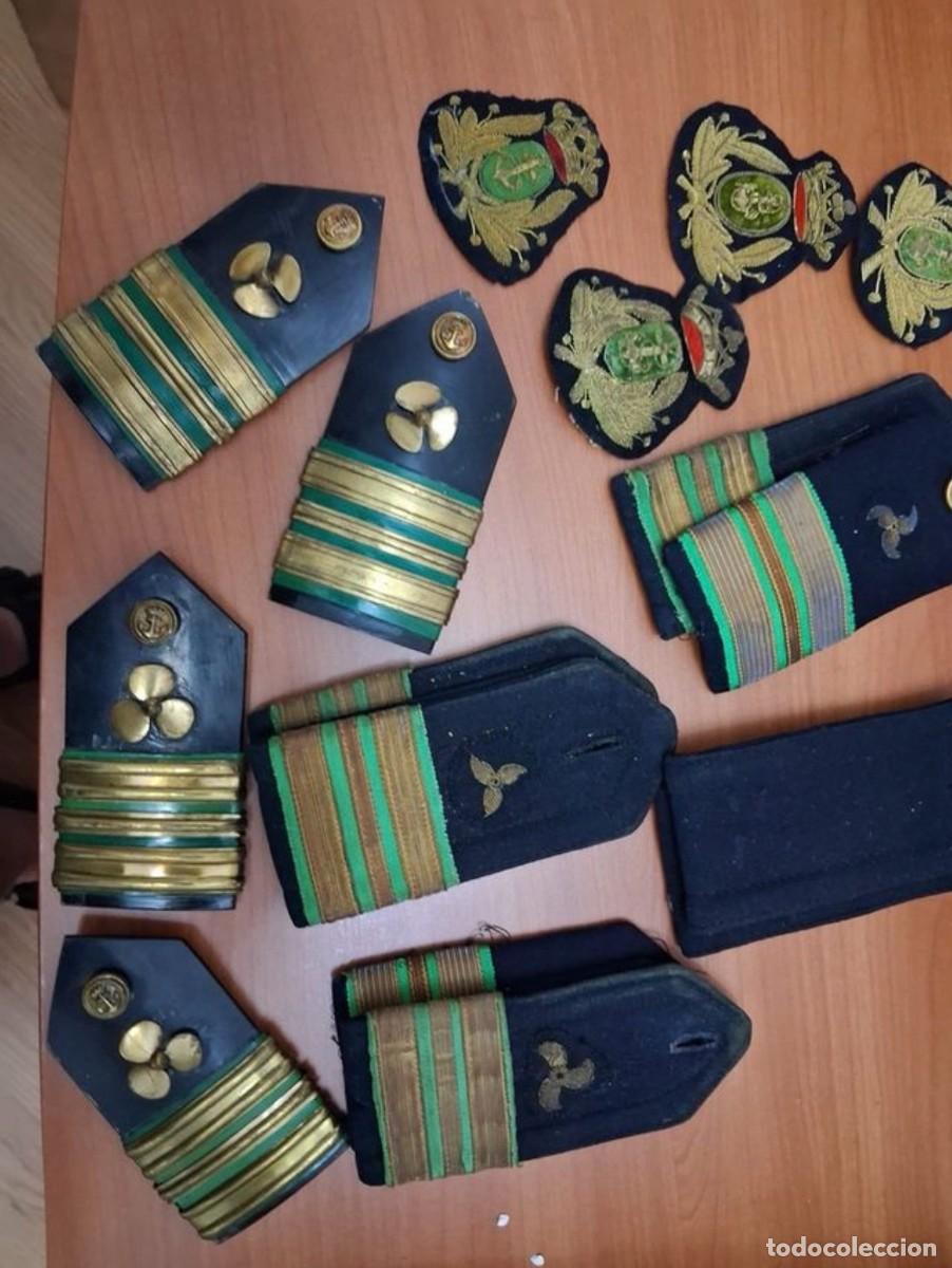Militaria: Lote militar del comandante de maquinas Francisco Montes A&ntilde;os 50 - hombreras - parches - charreteras