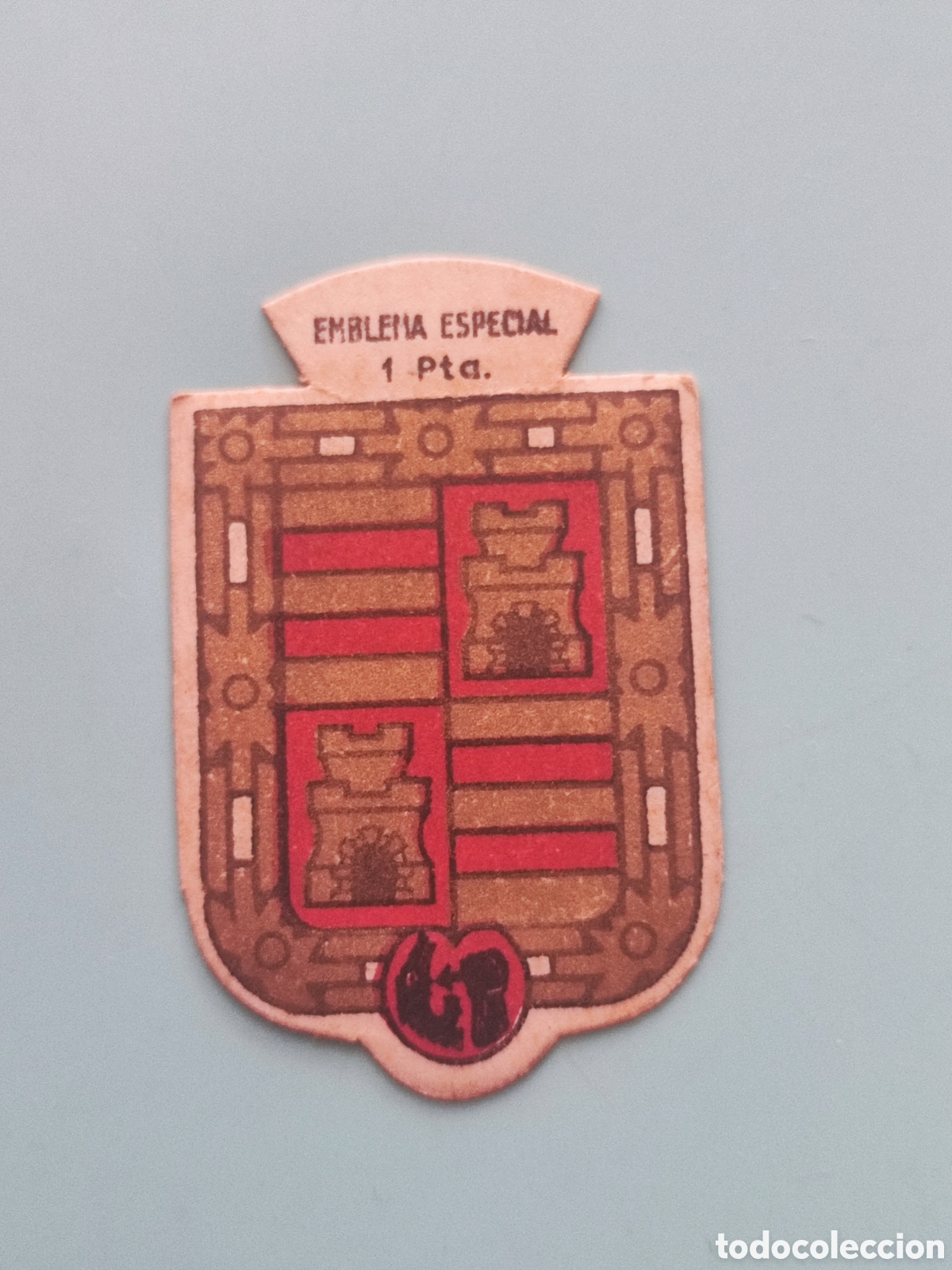 Militaria: Emblema especial auxilio social serie B n⁰157. MILARA