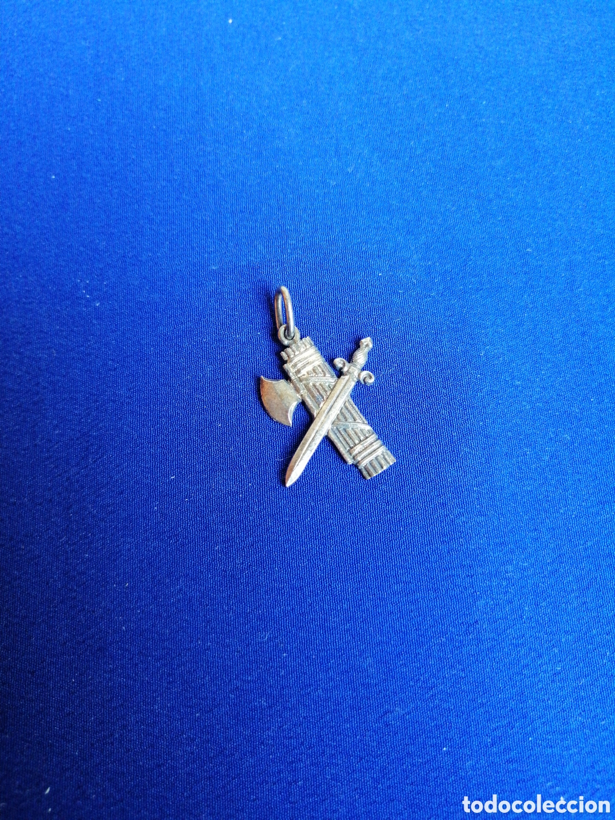 Militaria: GUARDIA CIVIL COLGANTE