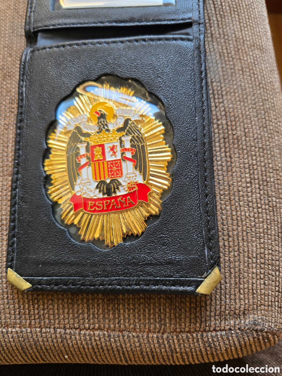 Militaria: Cartera con placa &Aacute;guila de San Juan