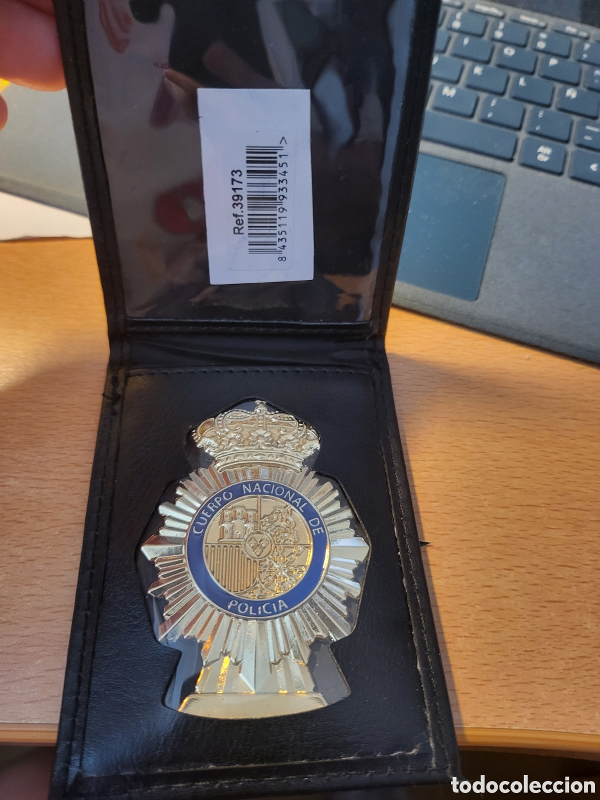 Militaria: Cartera con placa Cuerpo Nacional de Policia