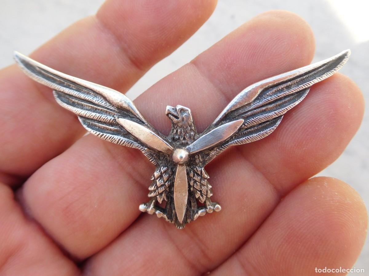 Militaria: Distintivo de aviaci&oacute;n espa&ntilde;ola piloto plata
