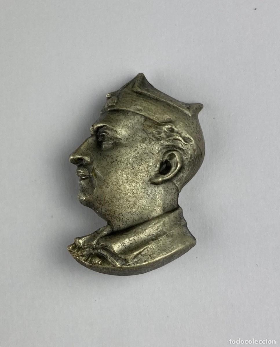 Militaria: INSIGNIA PATRI&Oacute;TICA FRANCISCO FRANCO GUERRA CIVIL producida en Italia