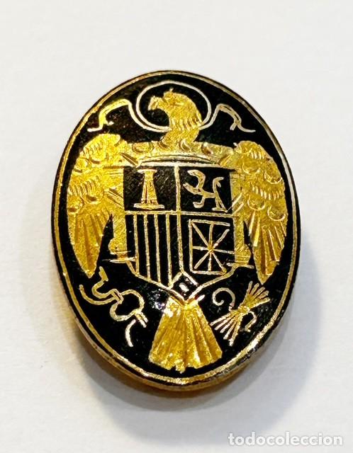 Militaria: Insignia &Aacute;guila de San Juan del Estado Espa&ntilde;ol &ndash; Esmalte al fuego y metal dorado &ndash; Franco &ndash; Solapa