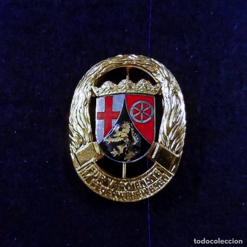 Militaria: PLACA DE 35 A&Ntilde;OS DE SERVICIO EN EL CUERPO DE BOMBEROS. RHEINLAND-PFALZ. RENANIA PALATINADO.