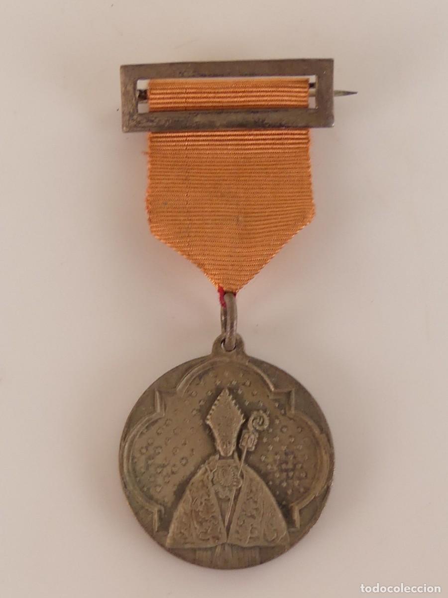 Militaria: MEDALLA REAL CONGREGACION DE SAN FERMIN DE LOS NAVARROS MADRID