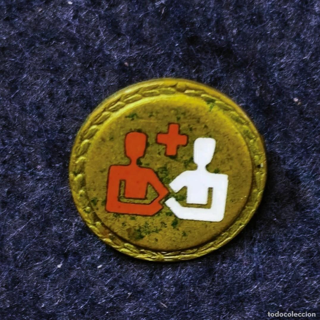 Militaria: INSIGNIA DE DONANTE DE SANGRE EJECITO AUSTRIACO. REP. AUSTRIACA. BRONCE Y ESMALTE