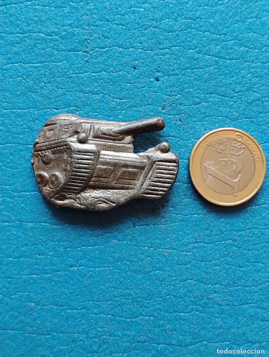Militaria: INSIGNIA/PIN CARRO DE COMBATE-TANQUE - HECHO EN MATERIAL BLANDO