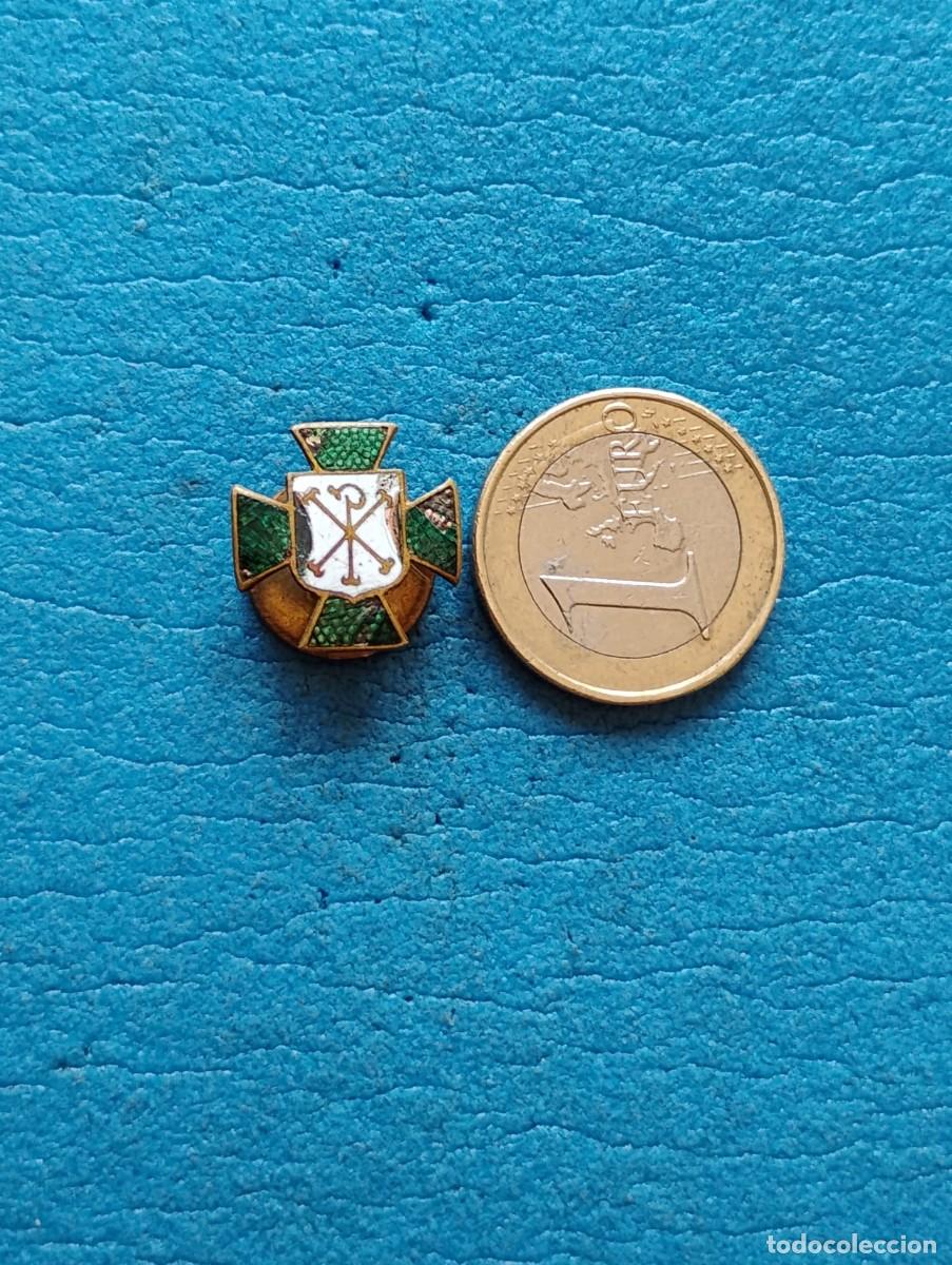 Militaria: ANTIGUA INSIGNIA/PIN ESMALTADA DE OJAL - CRUZ DE MALTA MUJERES ACCION CATOLICA - (NO PIN)