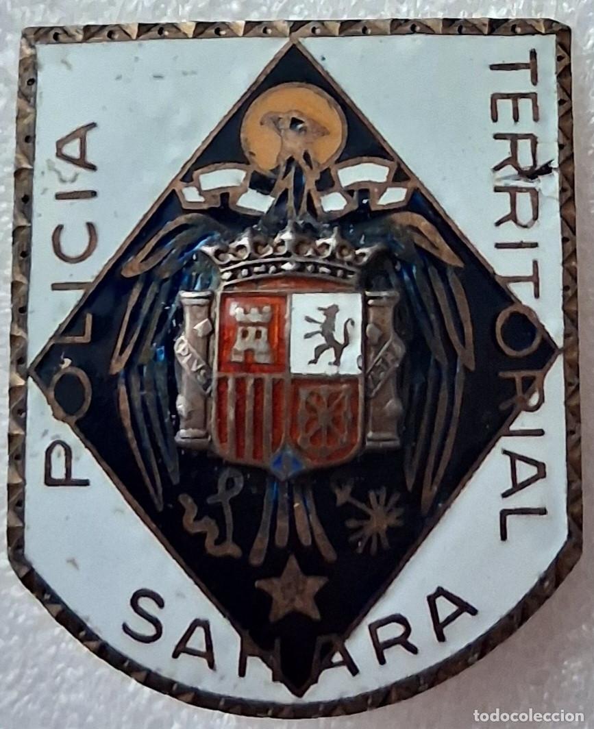Militaria: DISTINTIVO DE PERMANENCIA EN LA POLIC&Iacute;A TERRITORIAL DEL S&Aacute;HARA