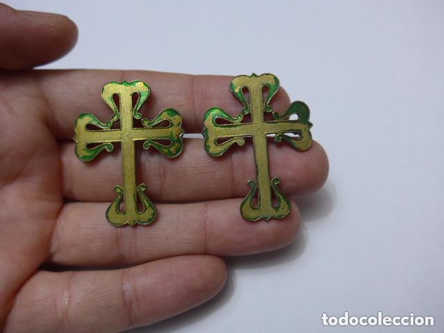 Militaria: Pareja de antigua insignia emblema de caballeria, tama&ntilde;o grande. Original.