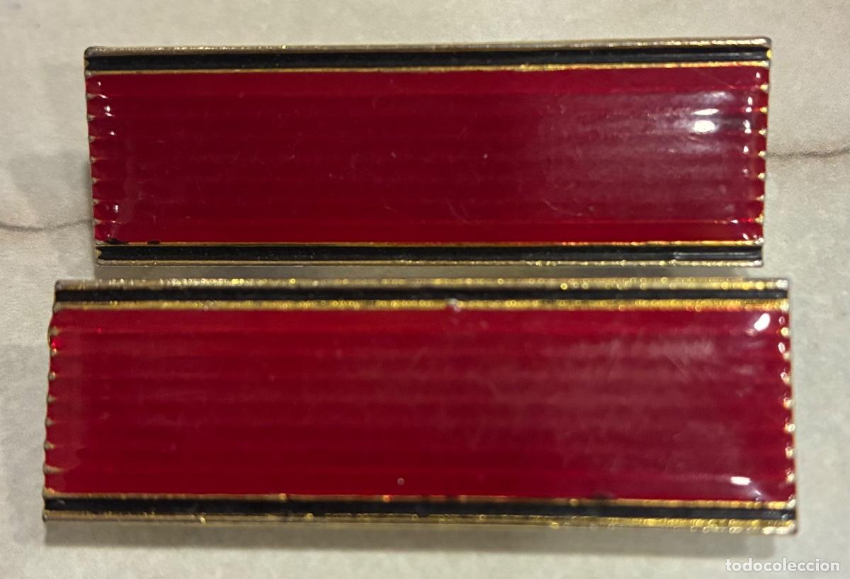 Militaria: GAL&Oacute;N DE SOLDADO DE GALA DEL EJERCITO ESPA&Ntilde;OL ESMALTES ROJOS Y BORDES DORADOS