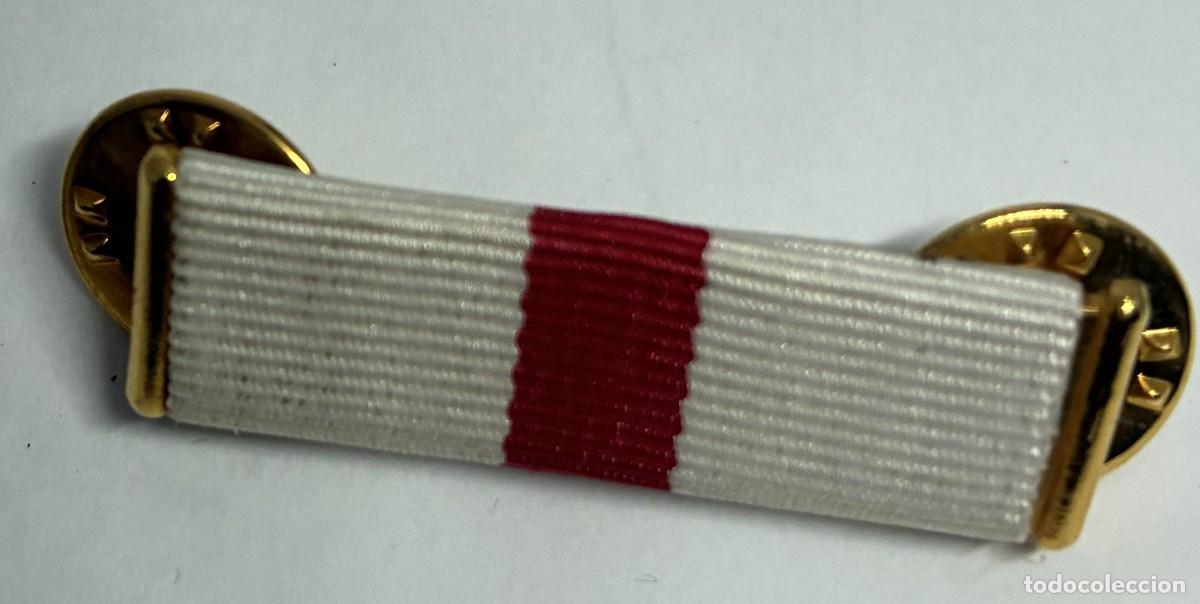 Militaria: PASADOR CRUZ MERITO MILITAR DISTINTIVO