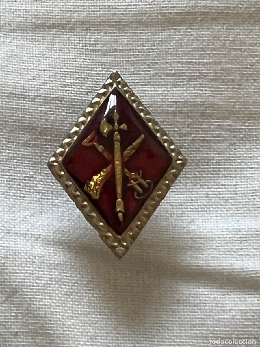 Militaria: Antigua insignia de aguja LEGI&Oacute;N ESPA&Ntilde;OLA