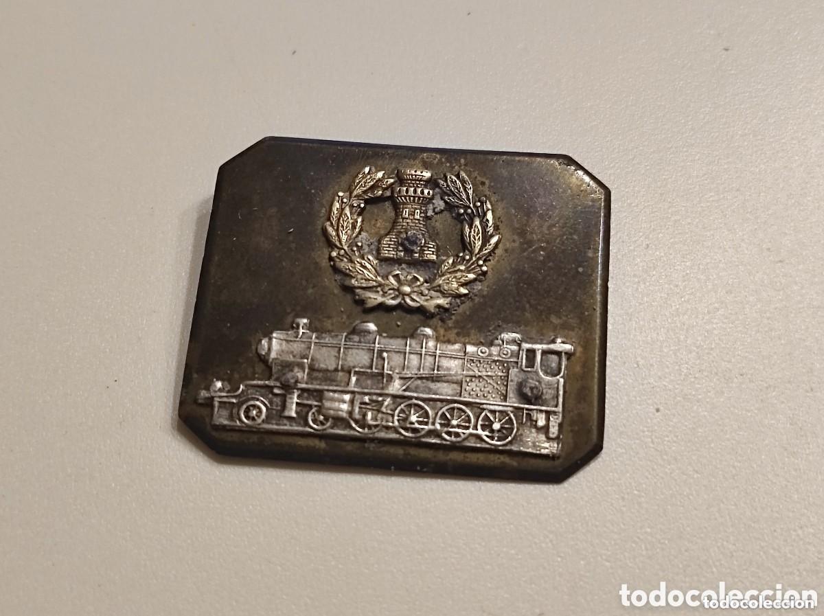 Militaria: Antigua insignia militar Ferrocarril, tren, trenes