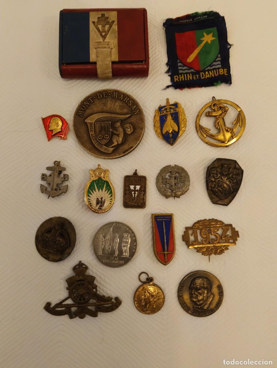 Militaria: Lote insignias varios pa&iacute;ses