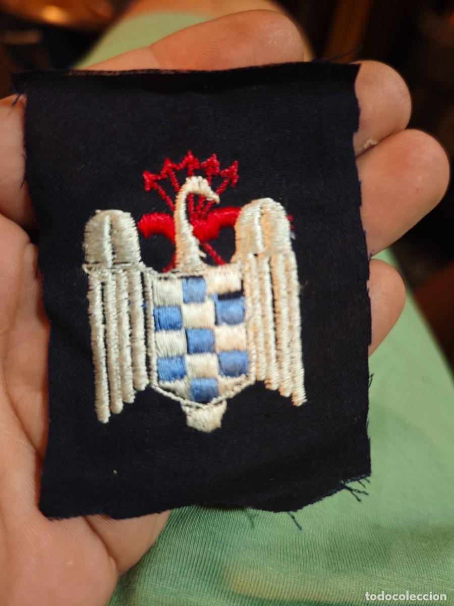 Militaria: Insignia de Tela S.E.U. Camisa Azul / Divisi&oacute;n Azul - &Eacute;poca Franco Original