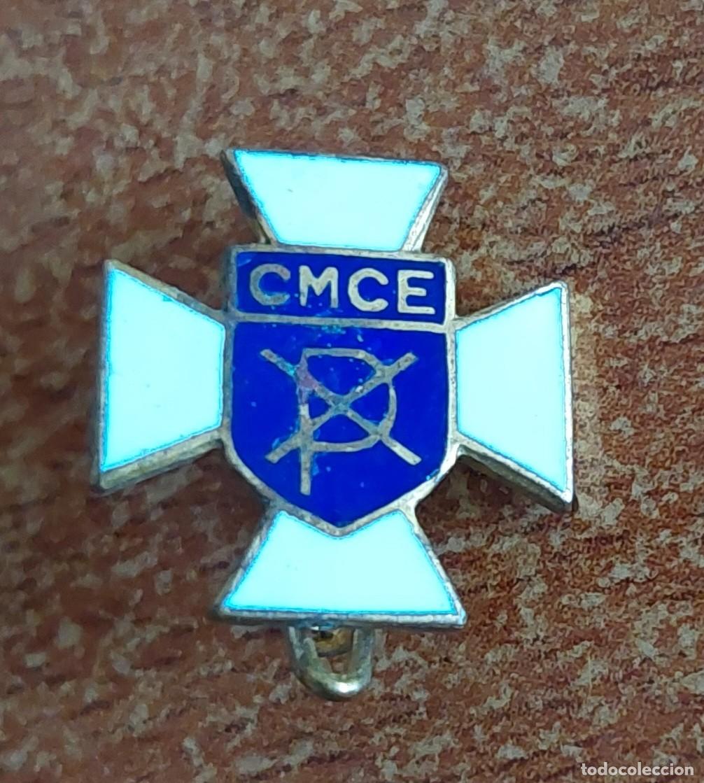 Militaria: Insignia aguja Comit&eacute; de Mujeres Cat&oacute;licas Espa&ntilde;a