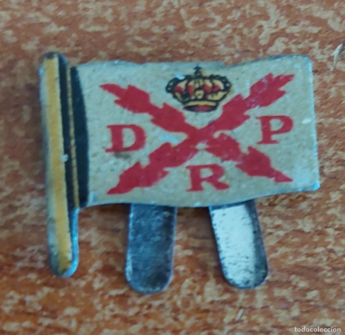 Militaria: Emblema Hojalata carlista Dios Patria Rey