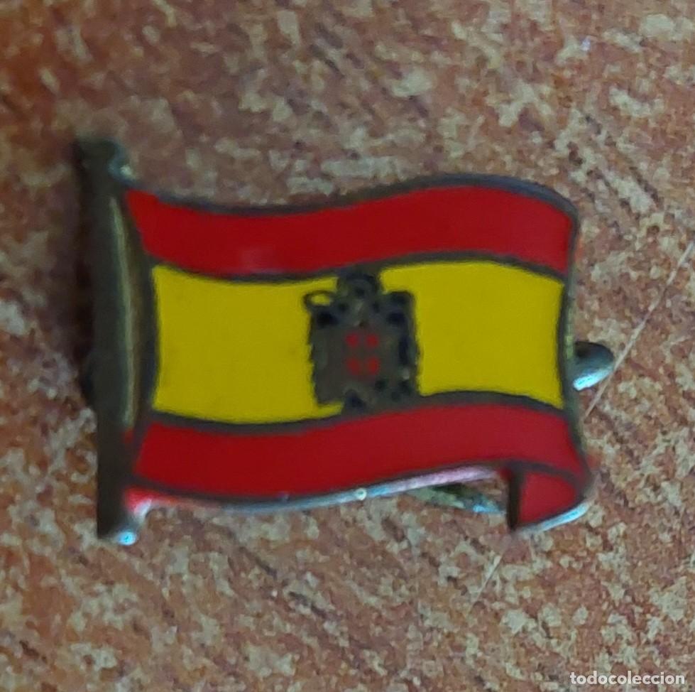 Militaria: Insignia aguja Espa&ntilde;a franquista