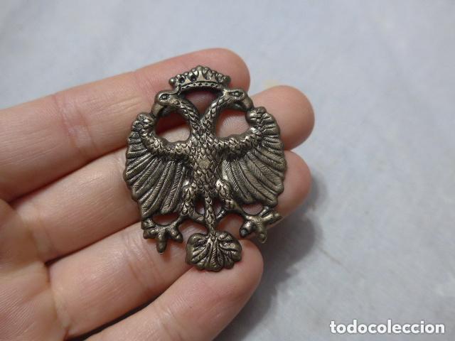 Militaria: Antigua insignia de aguila bicefala a identificar, carlista ?