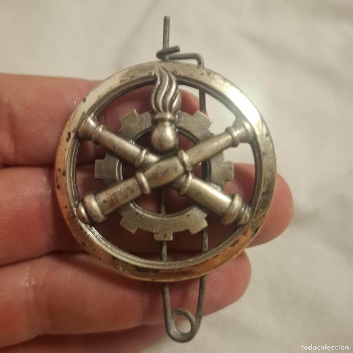 Militaria: Antigua insignia de boina el ej&eacute;rcito franc&eacute;s. Artilleria (2)