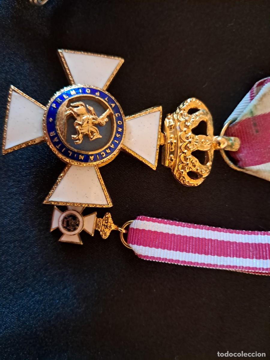 Militaria: Varias medallas militares