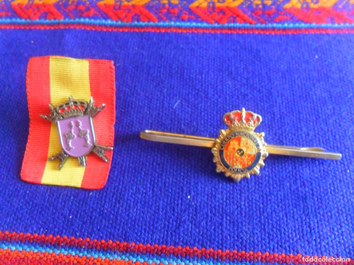 Militaria: PIN EJ&Eacute;RCITO DE TIERRA REGIMIENTO DE TRANSMISIONES N&ordm; 22 Y PISACORBATAS CUERPO NACIONAL DE POLIC&Iacute;A.