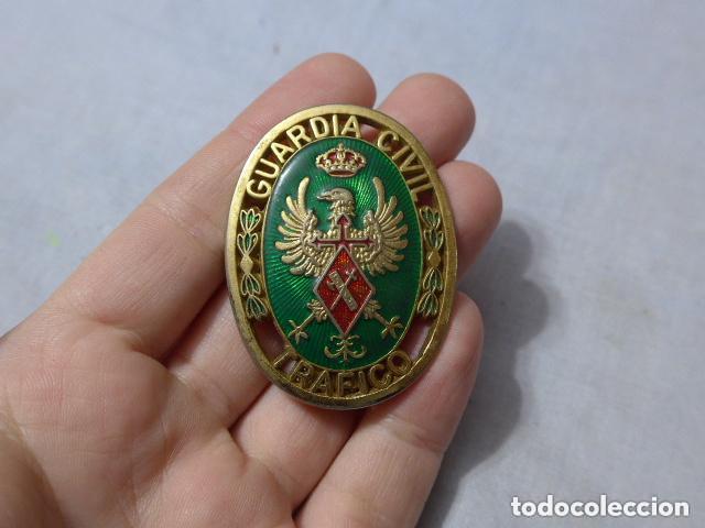 Militaria: Antiguo emblema de la Guardia Civil de Trafico, original. Epoca Juan Carlos I.