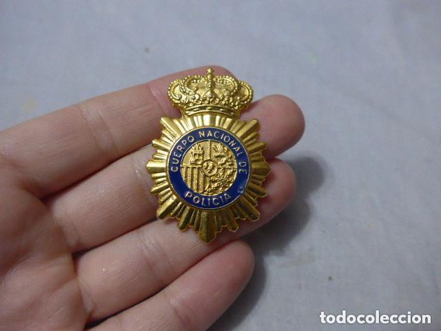 Militaria: Antigua insignia de la Policia Nacional, tipo pin.