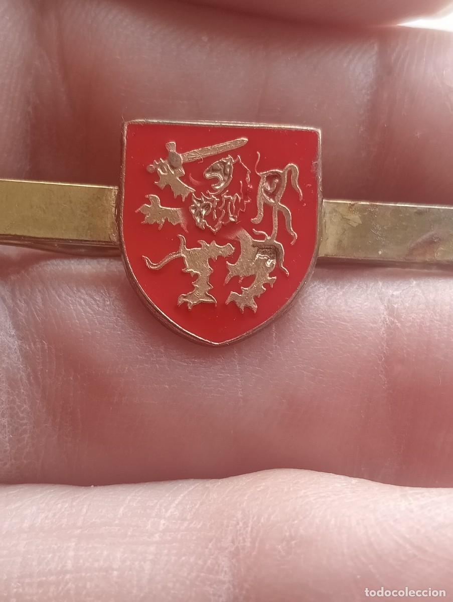 Militaria: PISACORBATAS INSIGNIA EJERCITO PORTUGUES, PORTUGAL FUERZAS ARMADAS PORTUGUESAS, ALFILER PASADOR