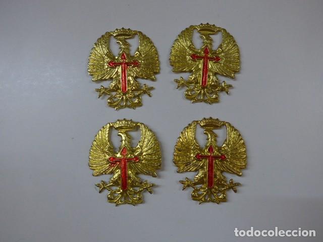 Militaria: 4 ANTIGUAS AGUILAS GORRA - CASCO - AGUILA EPOCA FRANCO