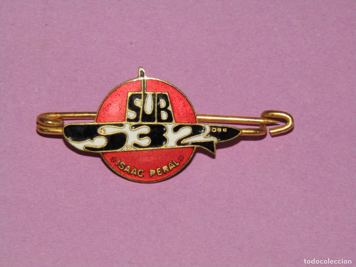 Militaria: Antiguo Alfiler de Corbata en Metal Dorado y Esmaltes del Submarino SUB S-32 - ISAAC PERAL