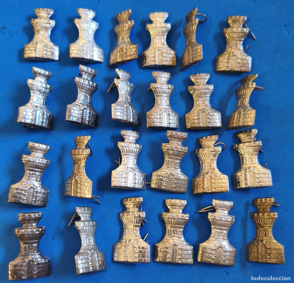 Militaria: Ingenieros. Distintivos / Insignias. Rep&uacute;blica / Guerra Civil / Postguerra.