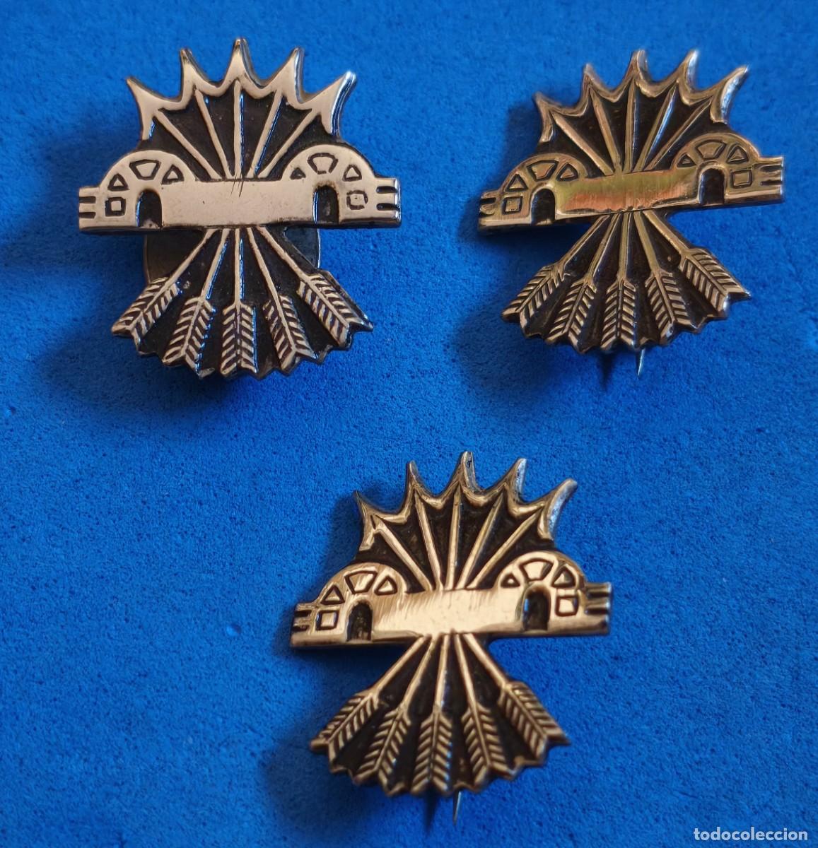 Militaria: Falange. Distintivos / Insignias. Guerra Civil / Postguerra.