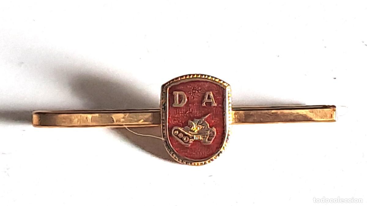 Militaria: ANTIGUO PASADOR CORBATAS - PISACORBATAS MILITAR DIVISION ACORAZADA BRUNETE