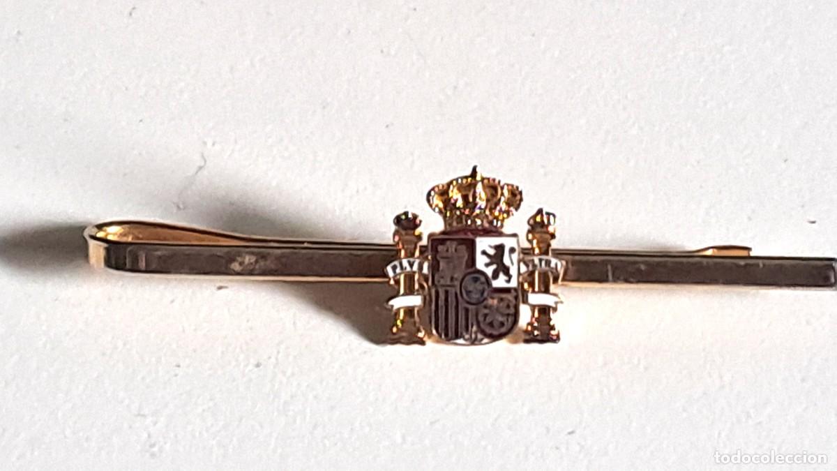 Militaria: ANTIGUO PASADOR CORBATAS - PISACORBATAS MILITAR ESCUDO ESPA&Ntilde;A