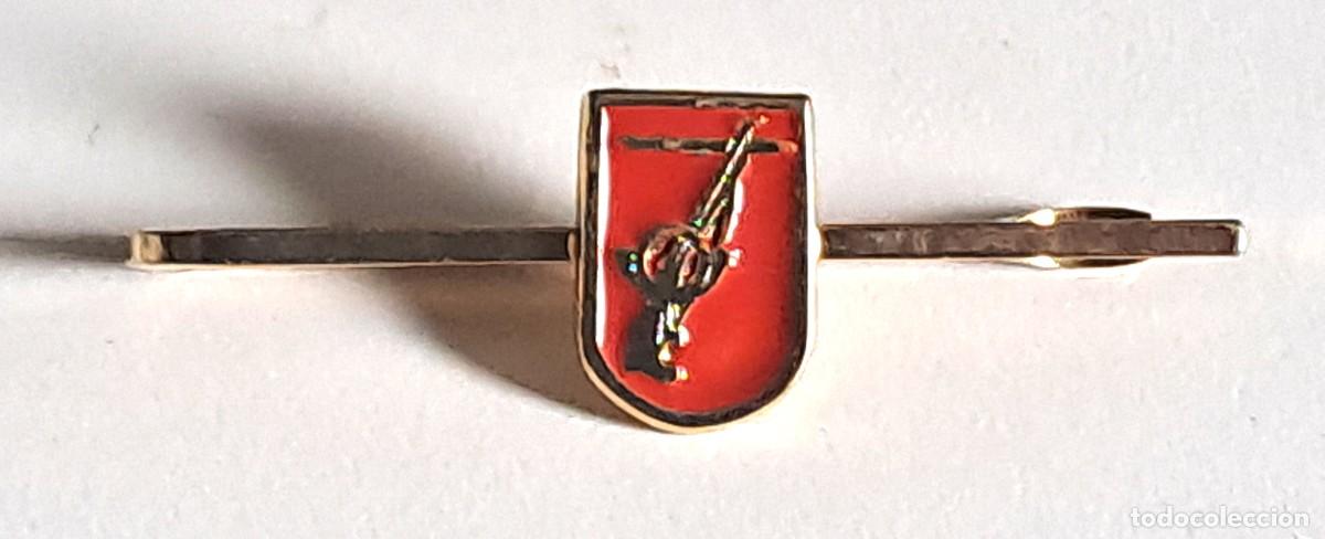 Militaria: ANTIGUO PASADOR CORBATAS - PISACORBATAS MILITAR DISTINTIVO INFANTERIA