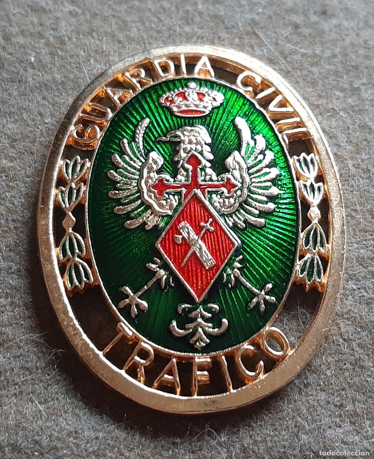 Militaria: PLACA PARA CARTERA DE LA GUARDIA CIVIL DE TRAFICO - 5.5X4 CM.