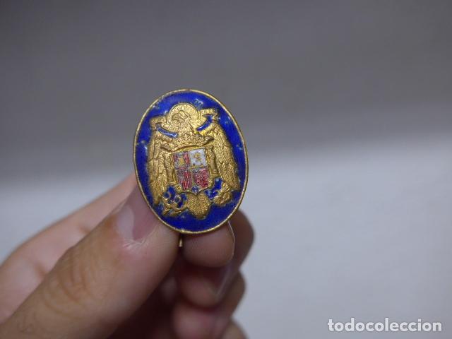 Militaria: Antigua insignia centro de emblema o placa de policia franquista, original
