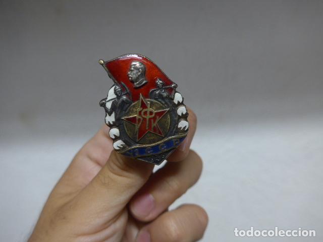 Militaria: Antigua insignia emblema ruso de 1939 por el canal de Fergana en Uzbekistan, URSS comunista