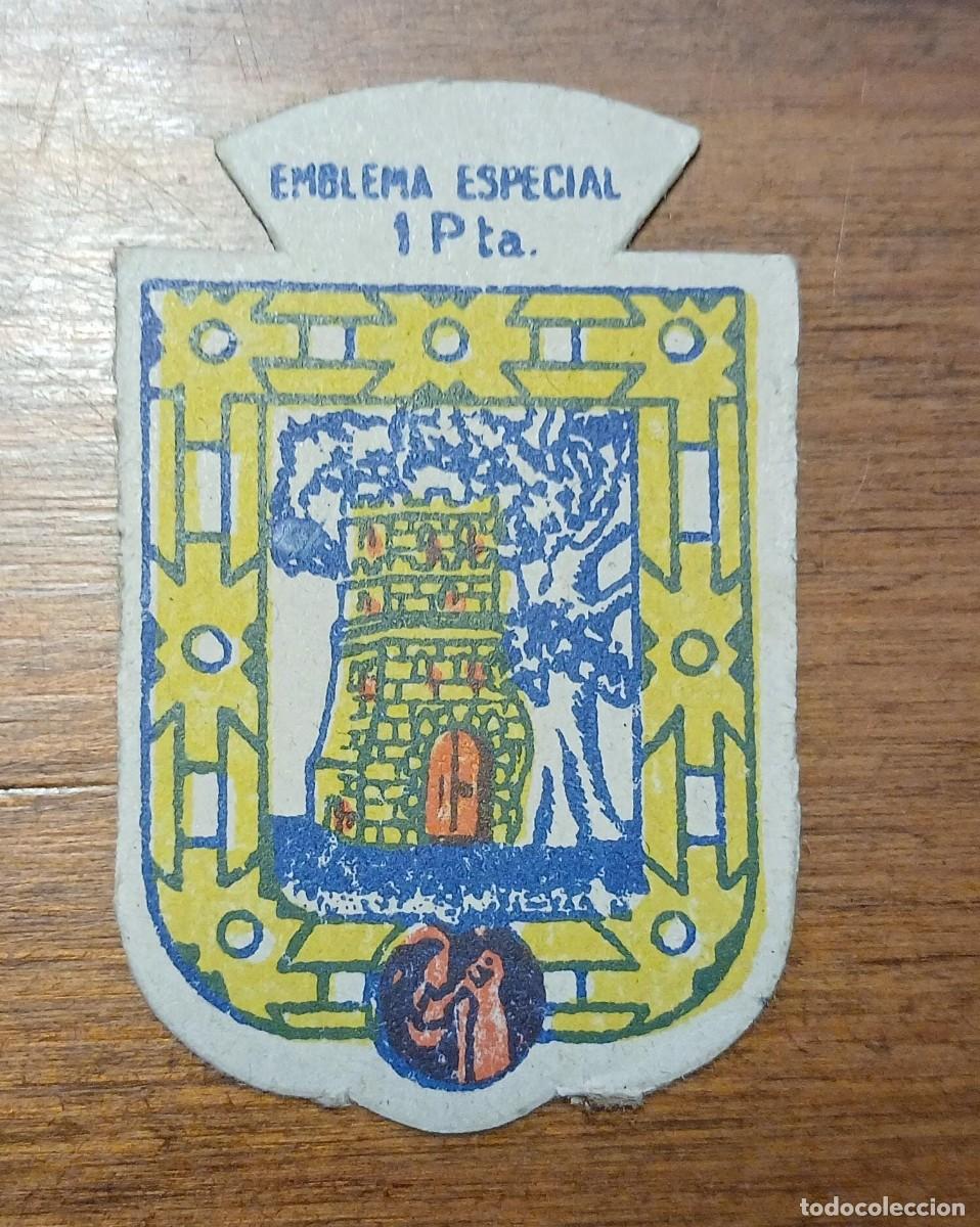 Militaria: Emblema auxilio social, especial 1 pts, serie X, N&ordm; 1, VIGO.