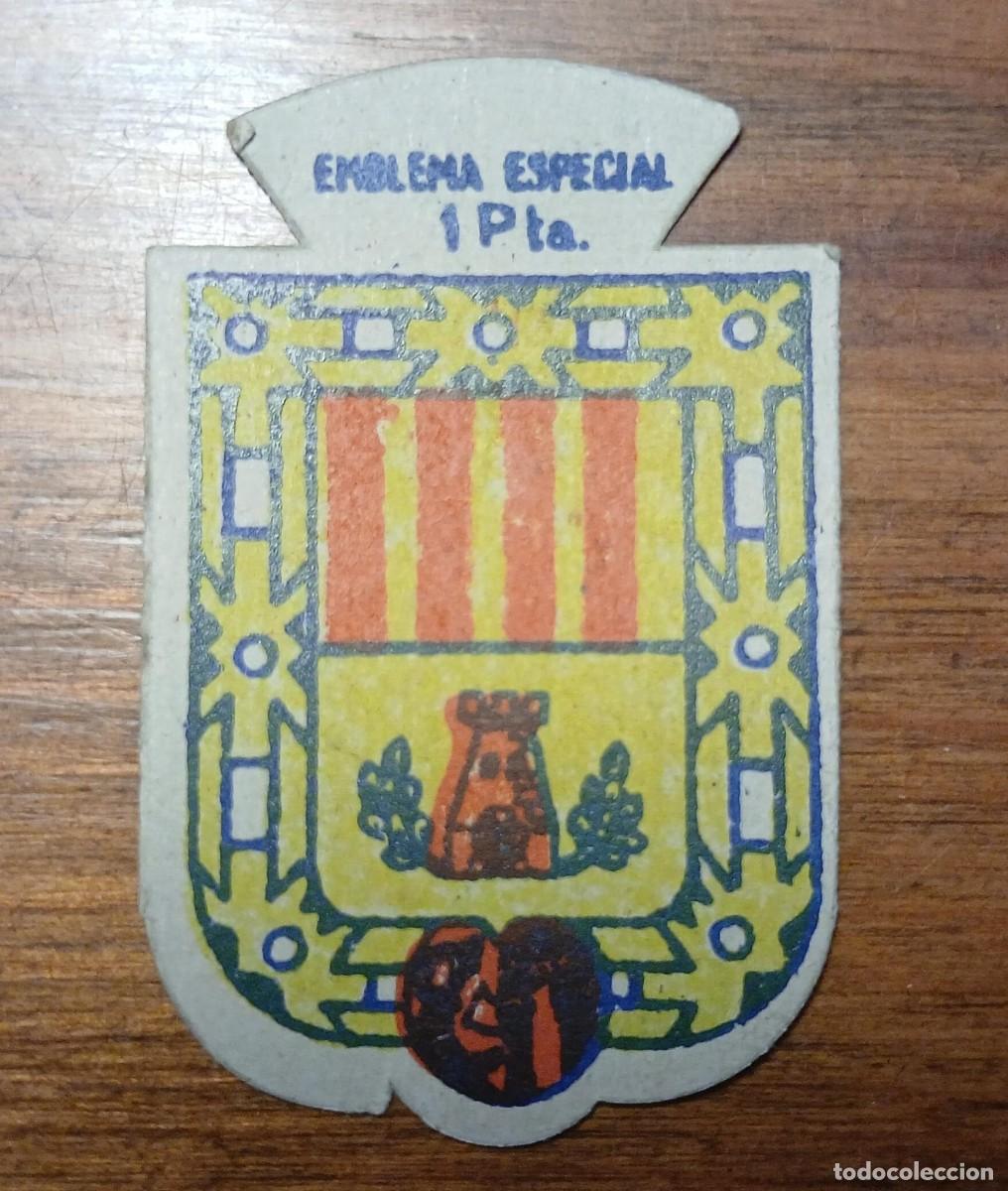 Militaria: Emblema auxilio social, especial 1 pts, serie X, N&ordm; 13, TARRASA.