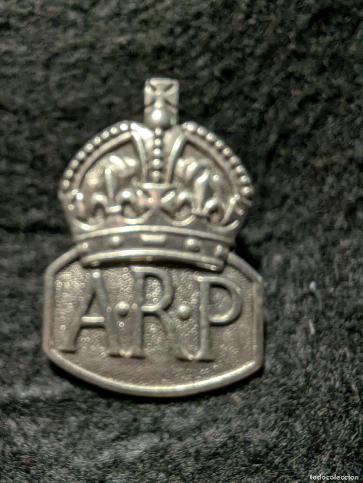 Militaria: INSIGNIA DE 1936 DEL CUERPO DE PRECAUCIONES AEREAS (AIR RAID PRECAUTIONS, ARP) DE PLATA ESTERLINA