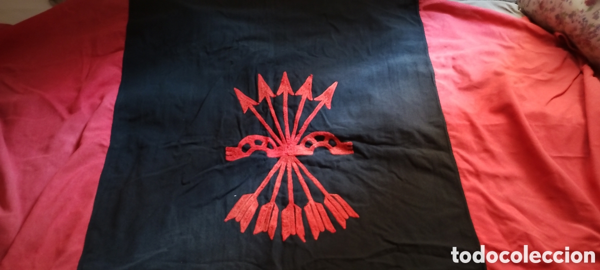 Military Antiques: Bandera de la Falange de las Jons